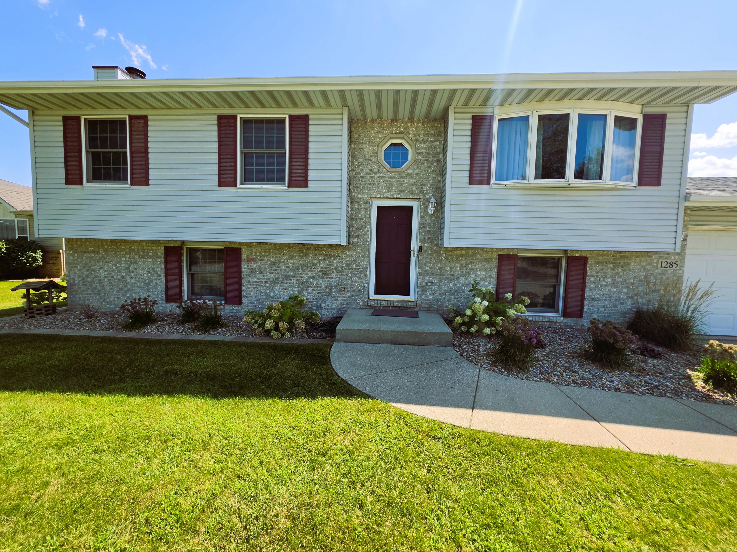 1285 W 98th Avenue, Crown Point, IN 46307; Image #2
