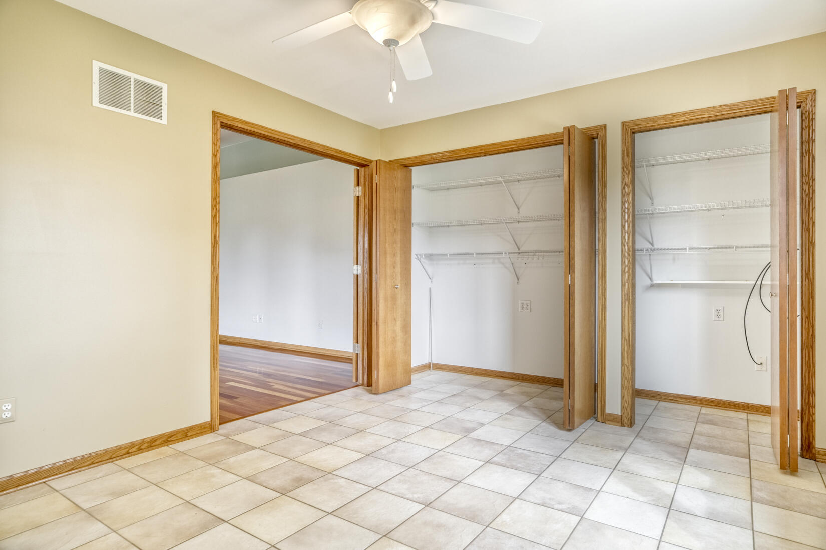 9881 Hart Street, St. John, IN 46373; Image #9