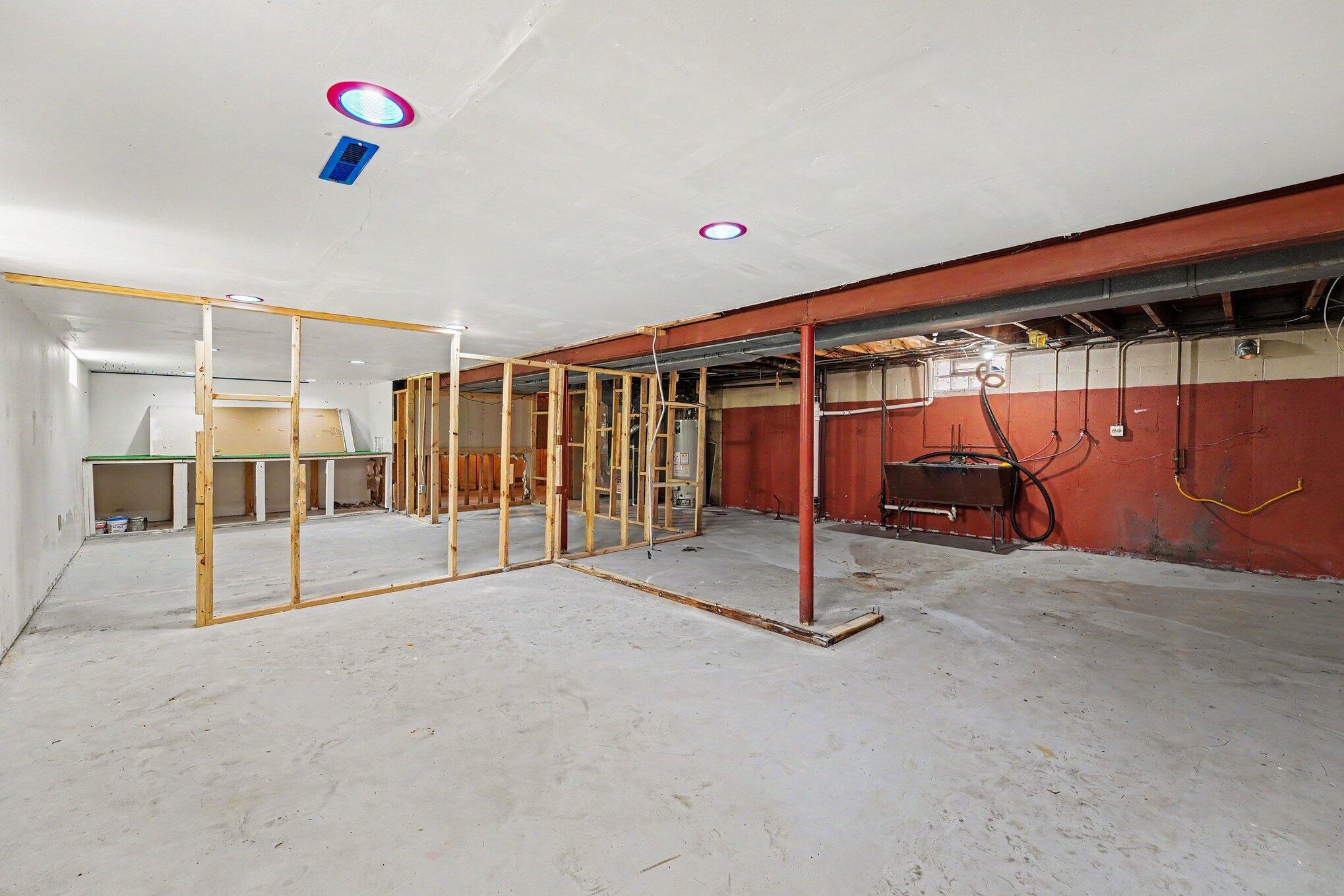6623 Nebraska Avenue, Hammond, IN 46323; Image #10