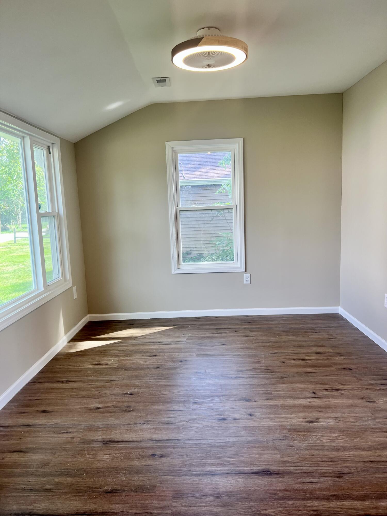 4 Kenworthy Street, Valparaiso, IN 46385; Image #3