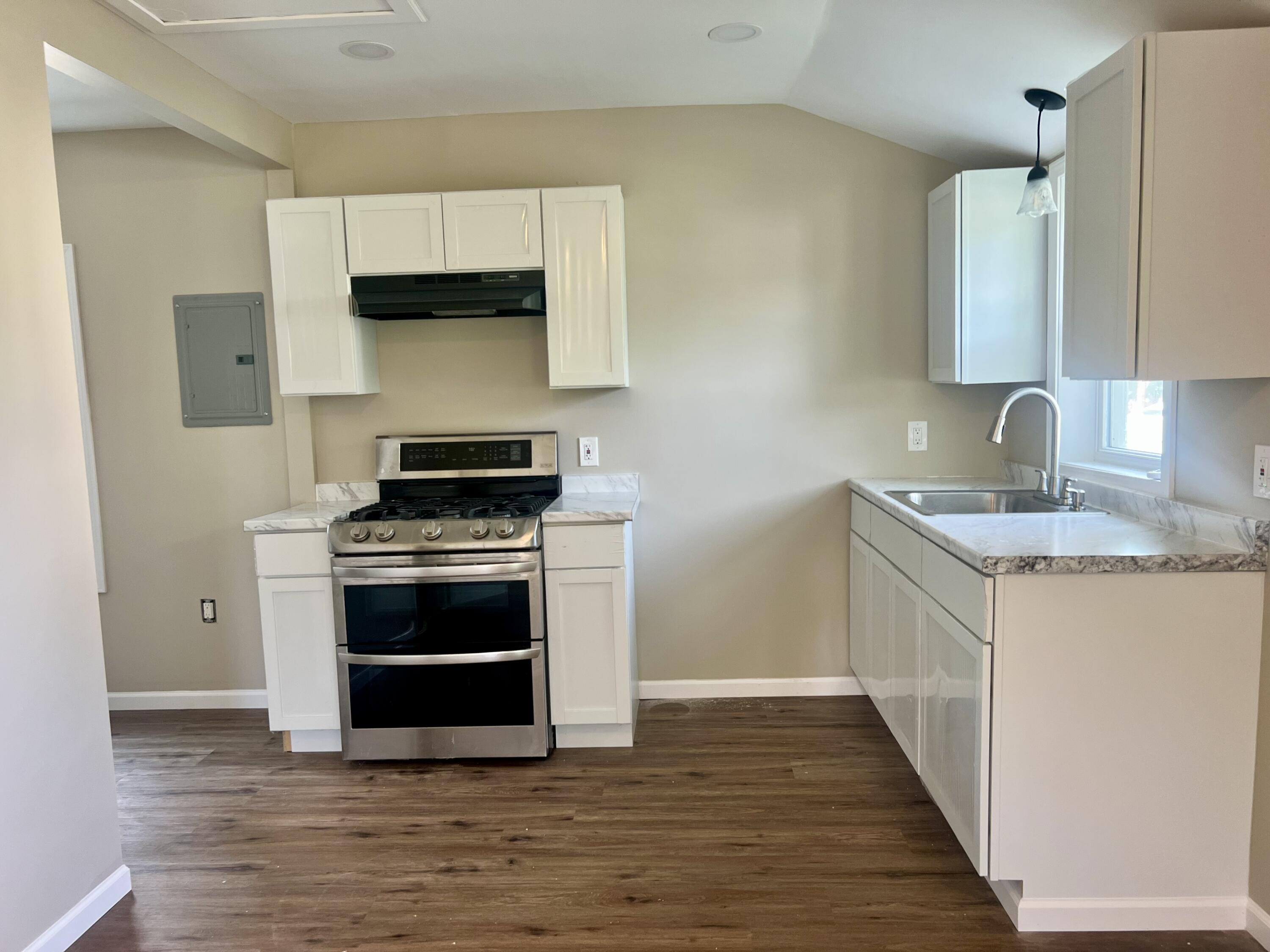 4 Kenworthy Street, Valparaiso, IN 46385; Image #4
