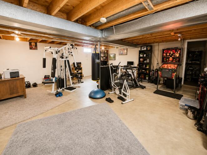 9113 Idlewild Drive, Highland, IN 46322; Image #24
