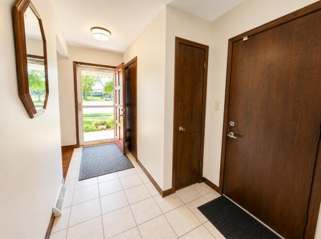 9113 Idlewild Drive, Highland, IN 46322; Image #4