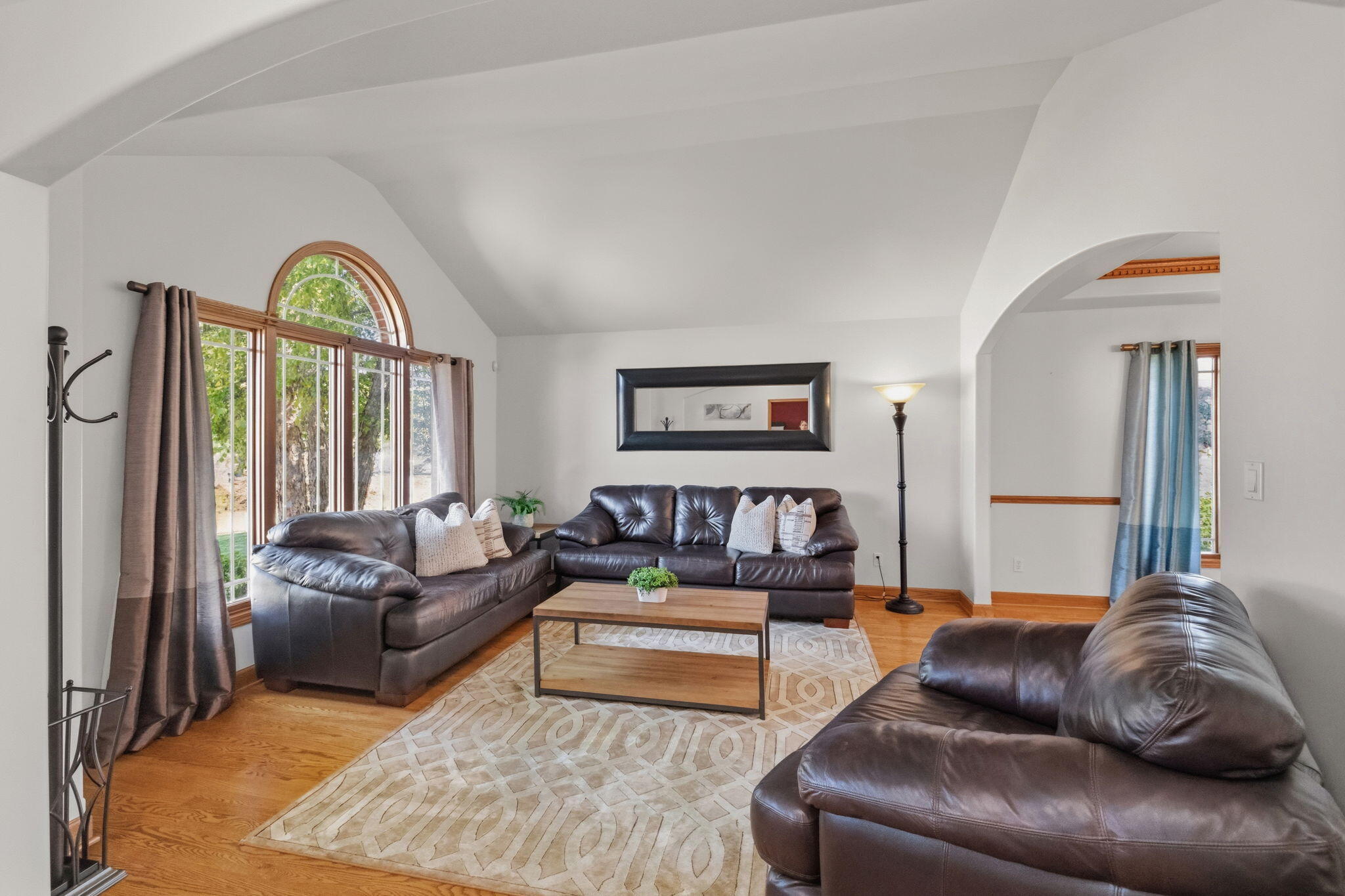 108 Exeter Road, Munster, IN 46321; Image #5