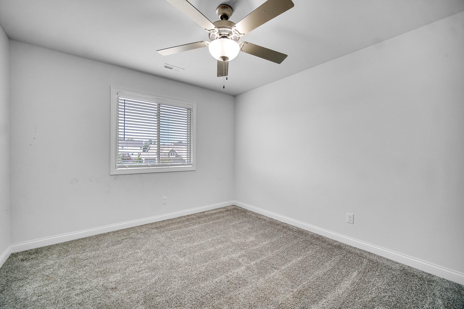 14 Laura Nell Lane, Valparaiso, IN 46383; Image #20