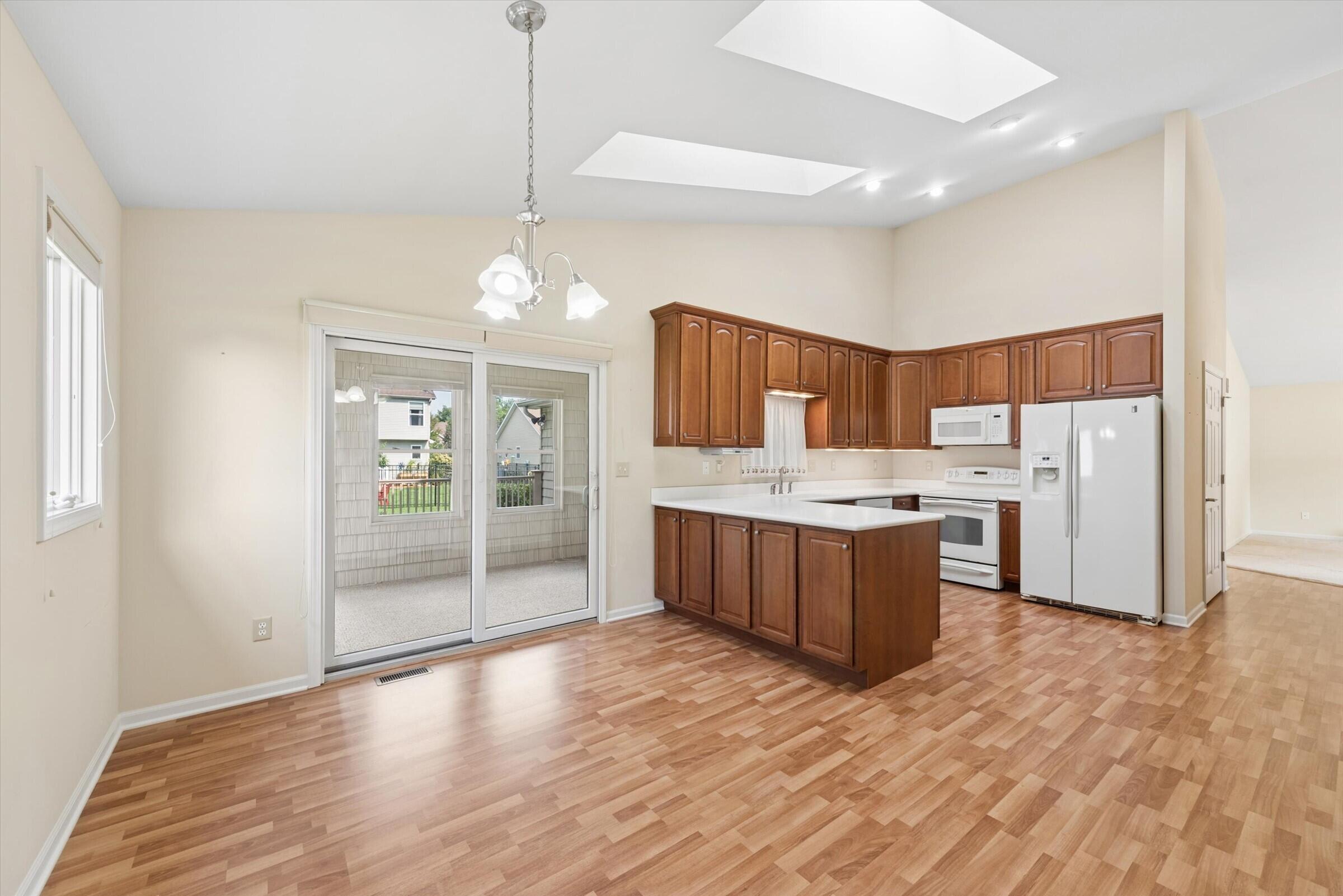 883 Hemingway Trail, Valparaiso, IN 46383; Image #11