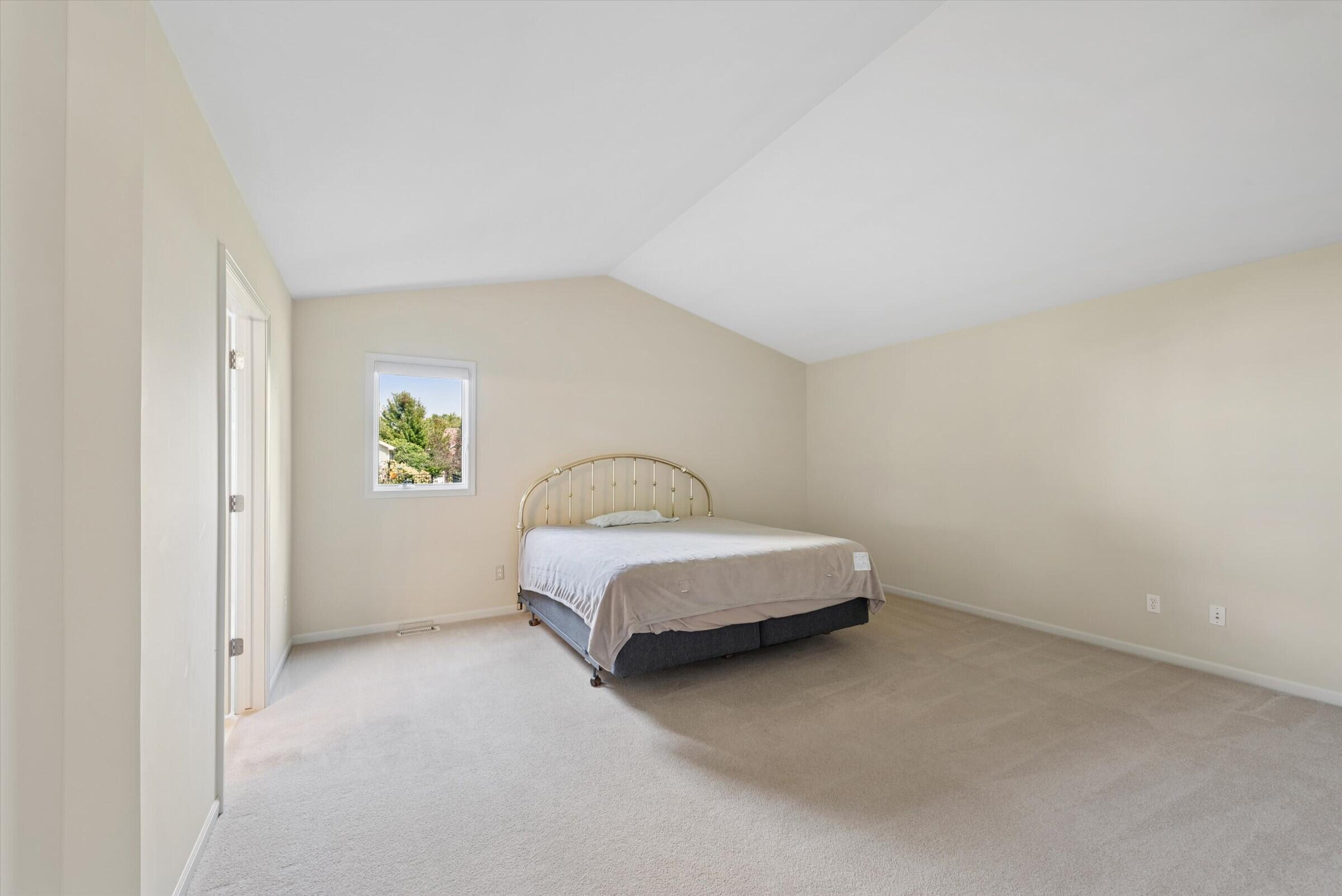 883 Hemingway Trail, Valparaiso, IN 46383; Image #14