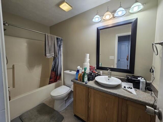 2943 Prairie Stream Way, Columbus, IN 47203; Image #19