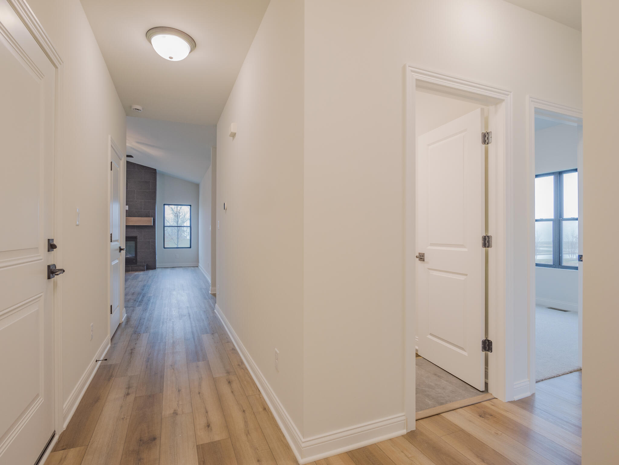 3101 Forestside Lane, Valparaiso, IN 46385; Image #2