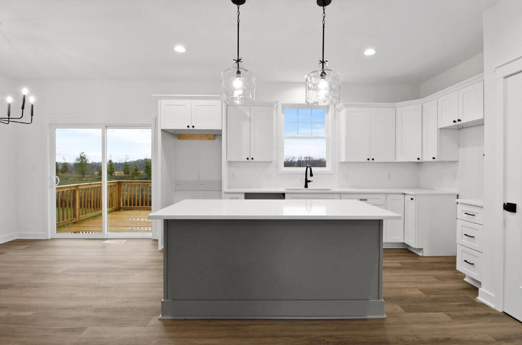 543 Scenic View Avenue, Valparaiso, IN 46385; Image #2