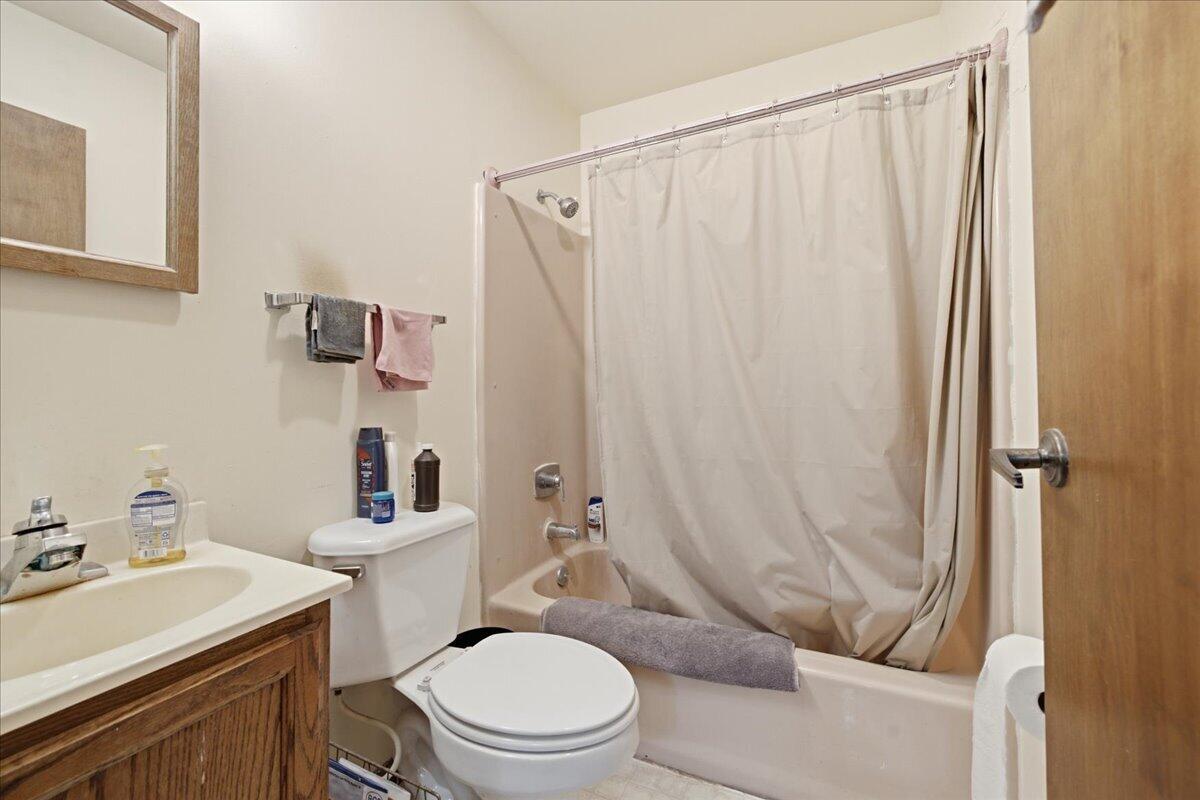 2101 Coolwood Drive, Valparaiso, IN 46385; Image #12