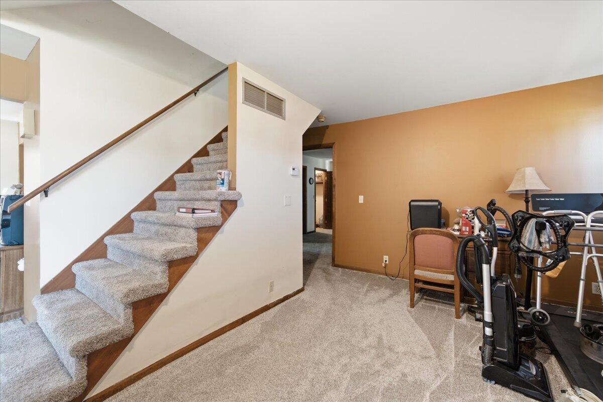 2101 Coolwood Drive, Valparaiso, IN 46385; Image #9