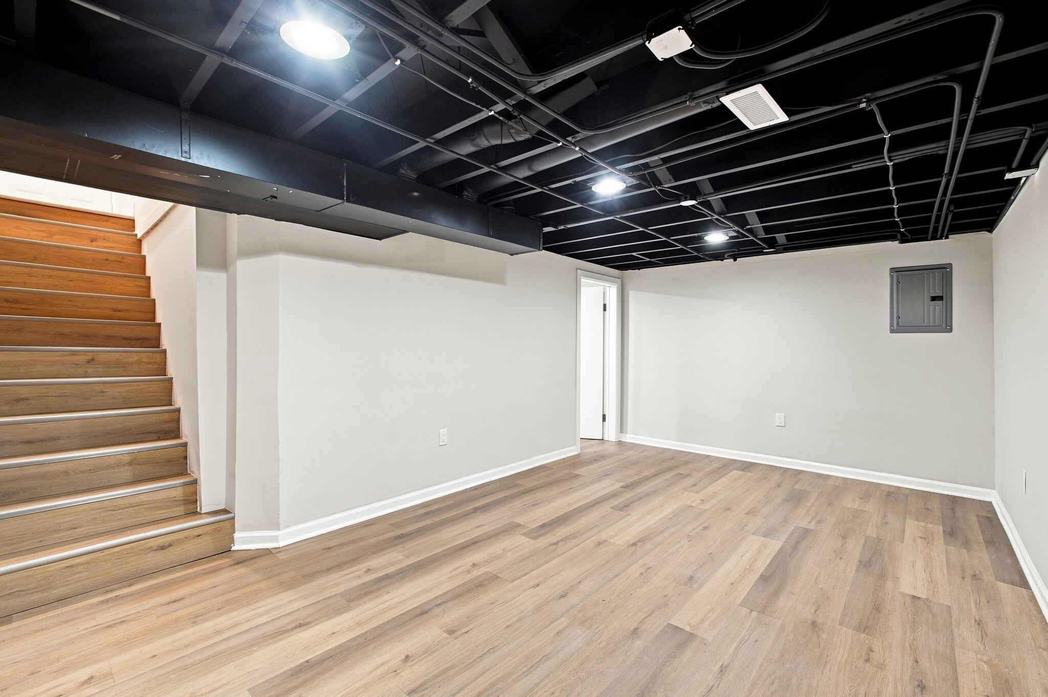321 W 57th Avenue, Merrillville, IN 46410; Image #12