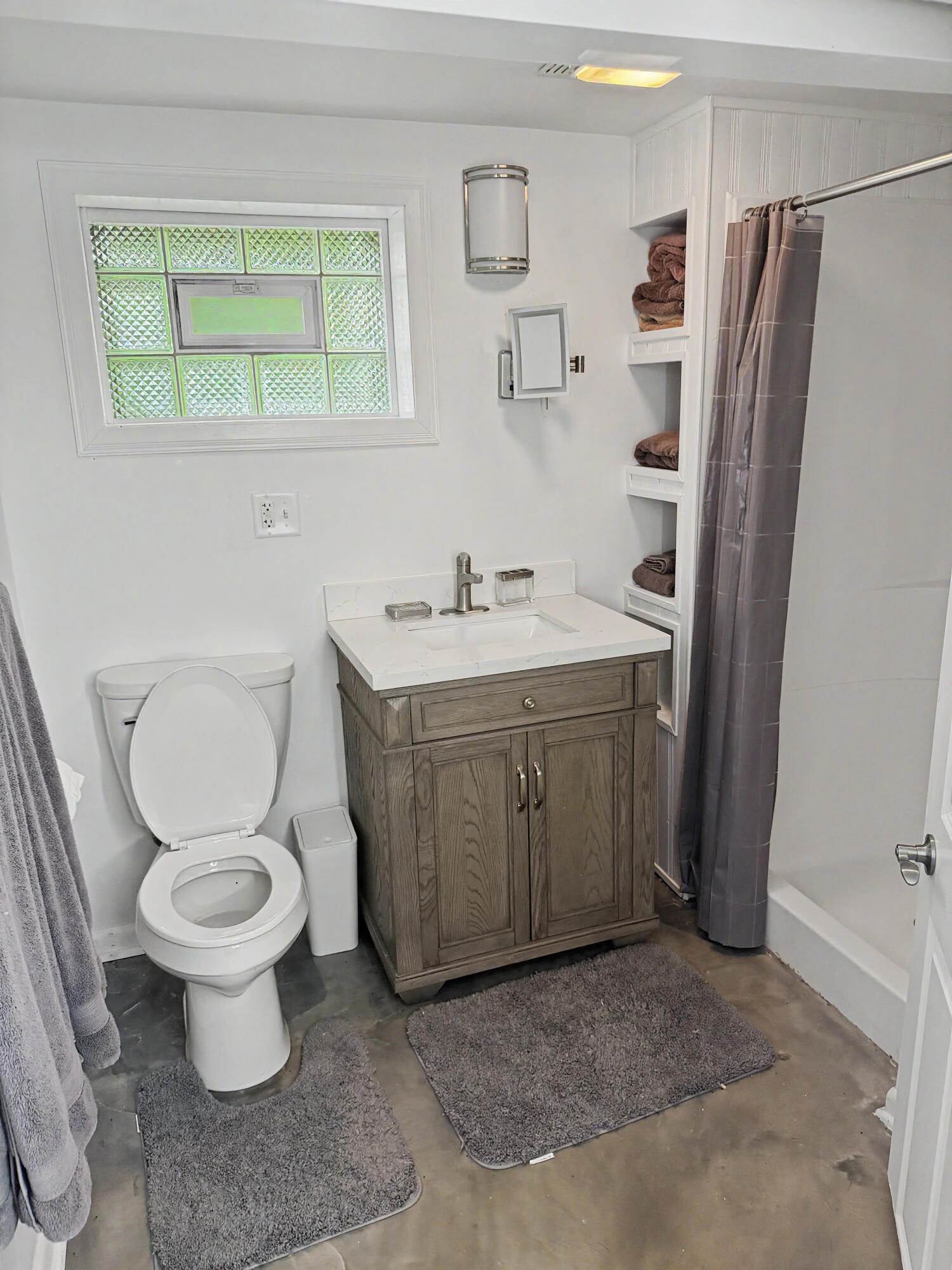 8501 Oak Avenue, Gary, IN 46403; Image #19