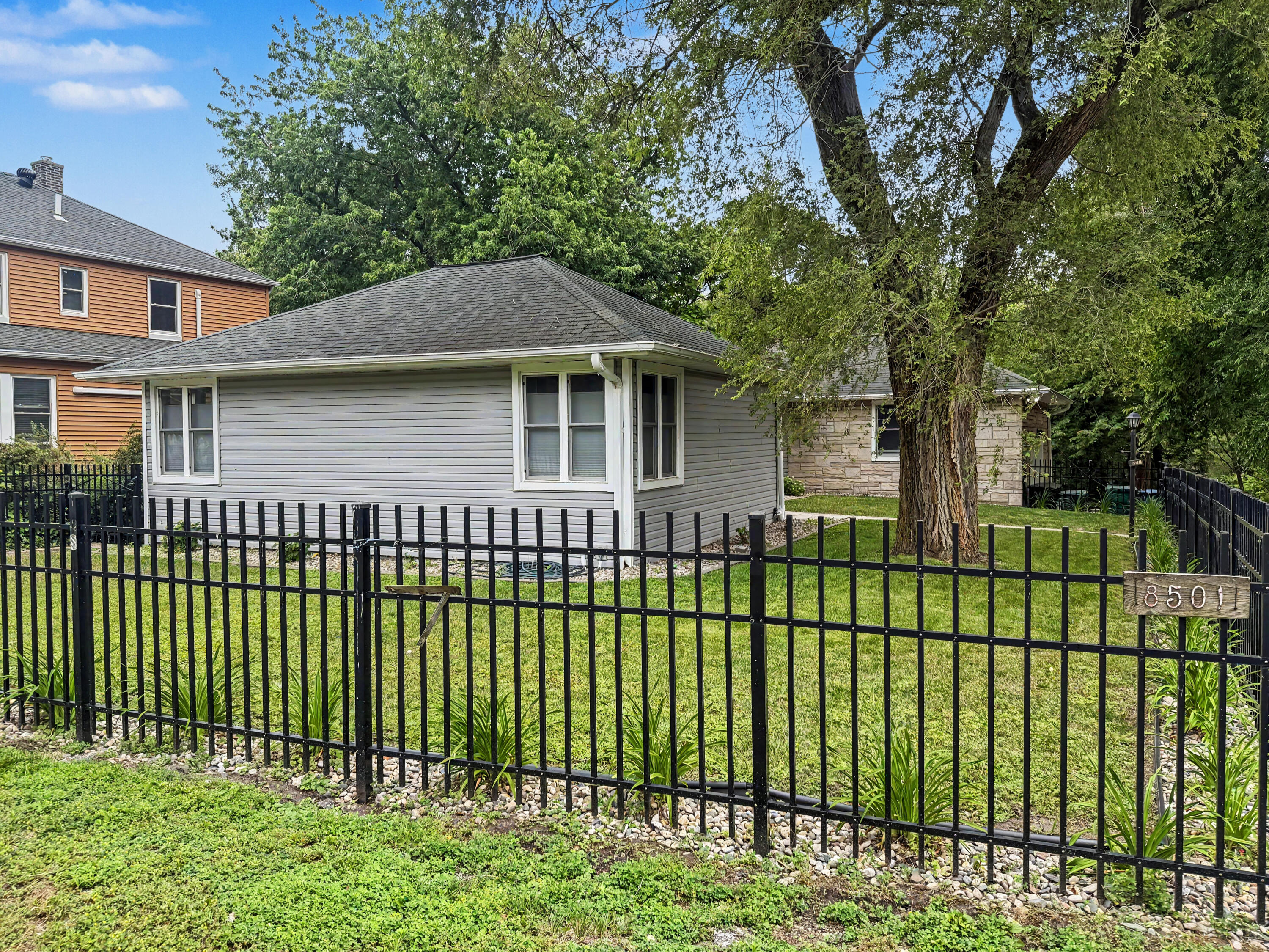 8501 Oak Avenue, Gary, IN 46403; Image #2