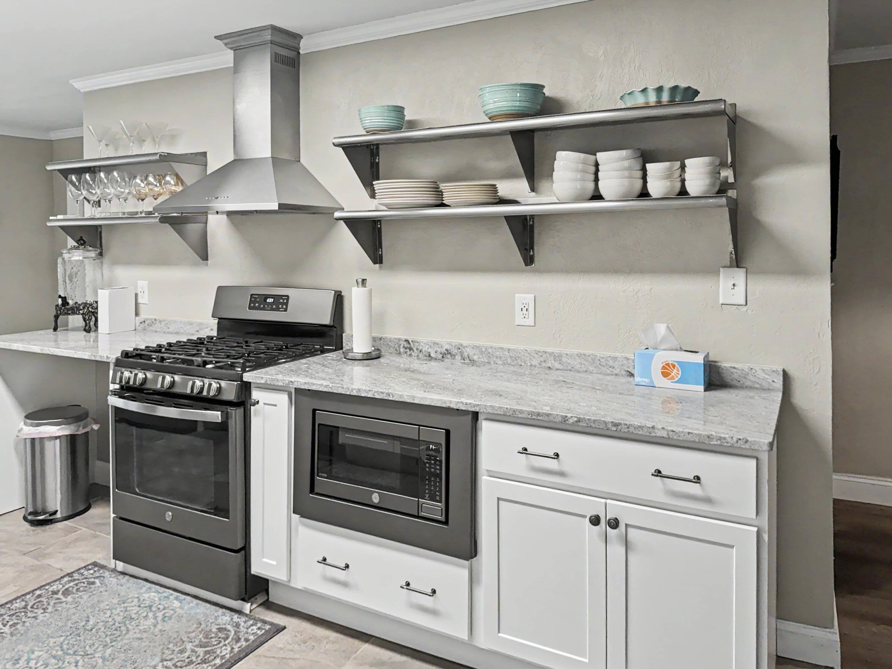 8501 Oak Avenue, Gary, IN 46403; Image #9