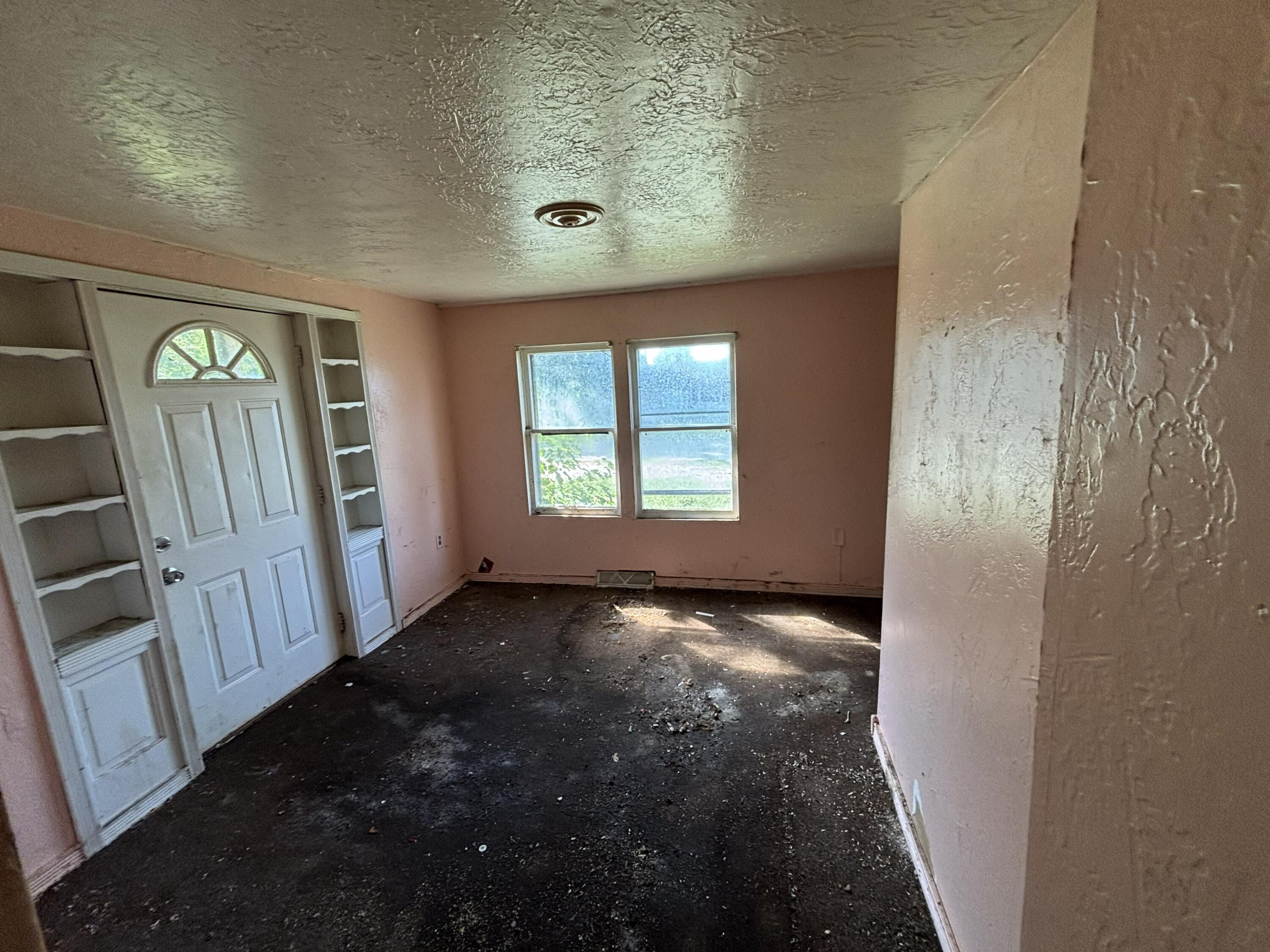 526 Tudor Road, Kingsford Heights, IN 46346; Image #2