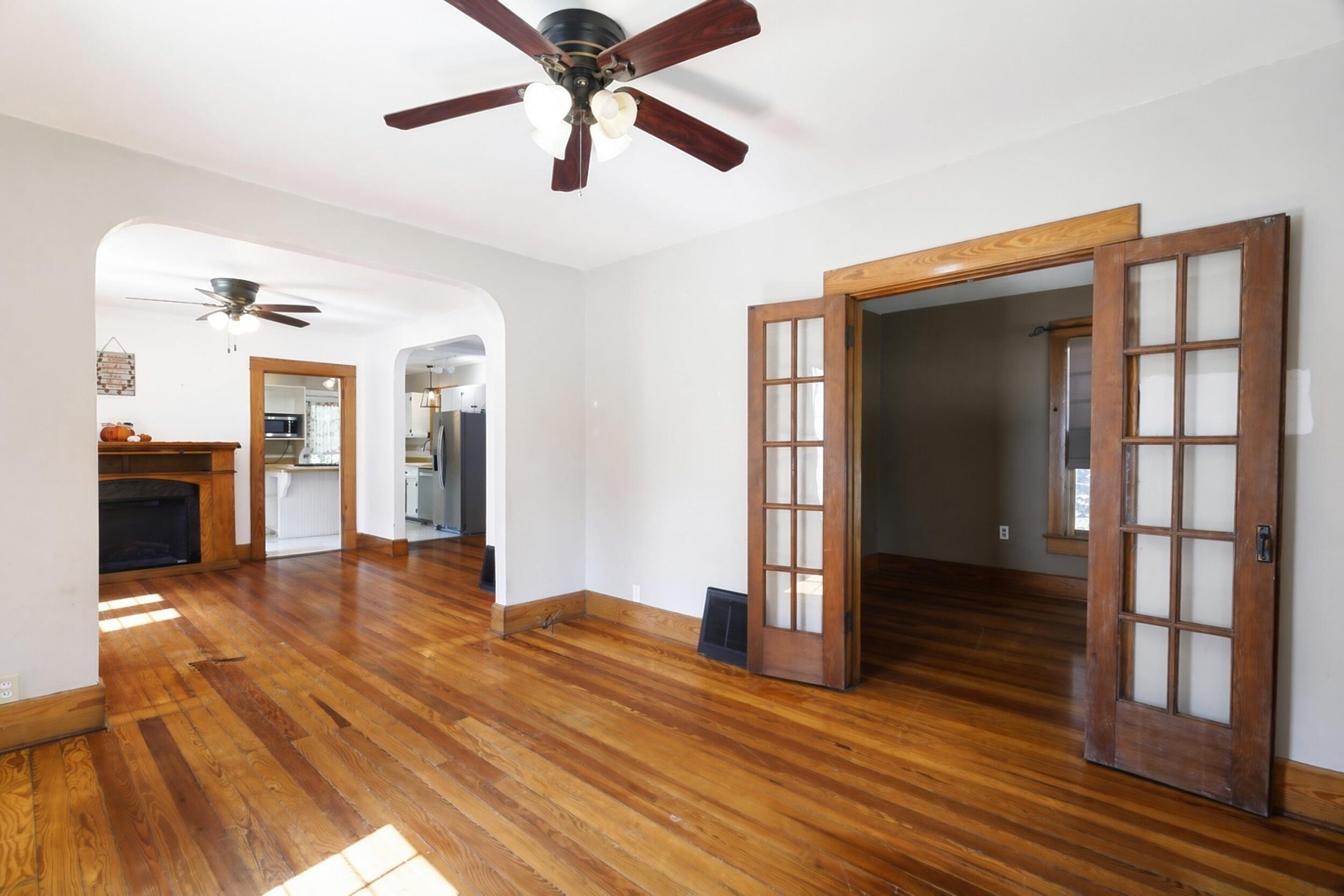 405 N Main Street, Wanatah, IN 46390; Image #2