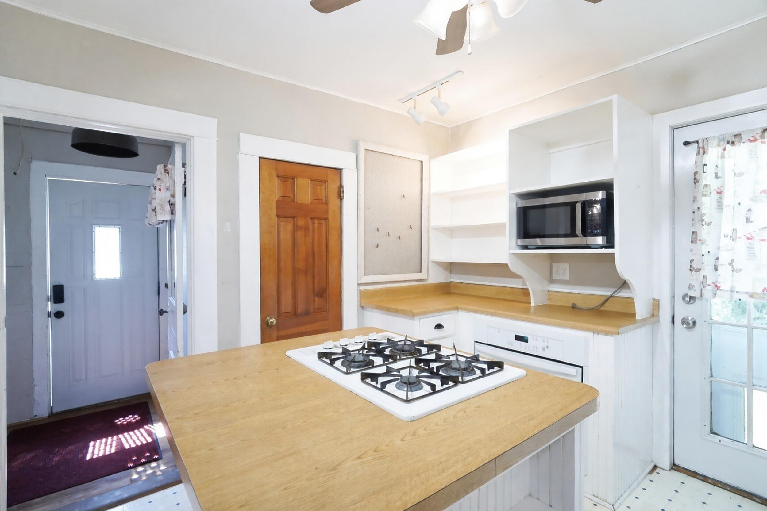 405 N Main Street, Wanatah, IN 46390; Image #8