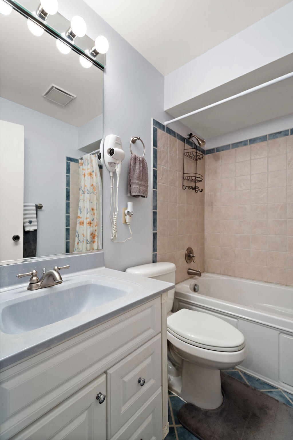 5015 Spinnaker Lane, Crown Point, IN #C, 46307; Image #12