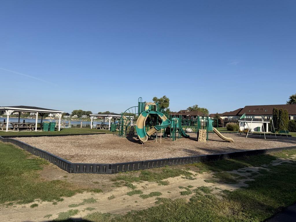 5015 Spinnaker Lane, Crown Point, IN #C, 46307; Image #23