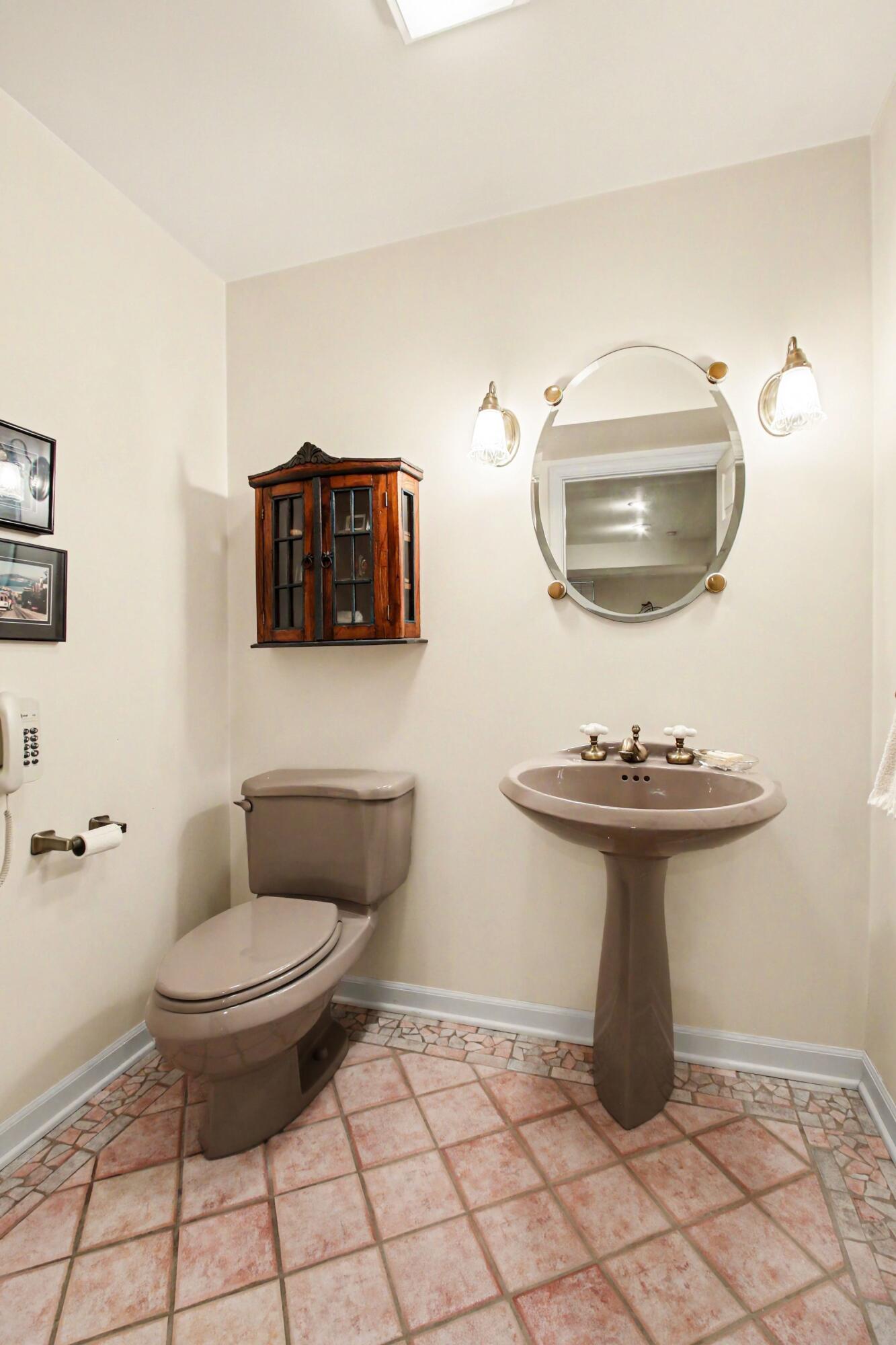 255 Barbara Jean Drive, Schererville, IN 46375; Image #24