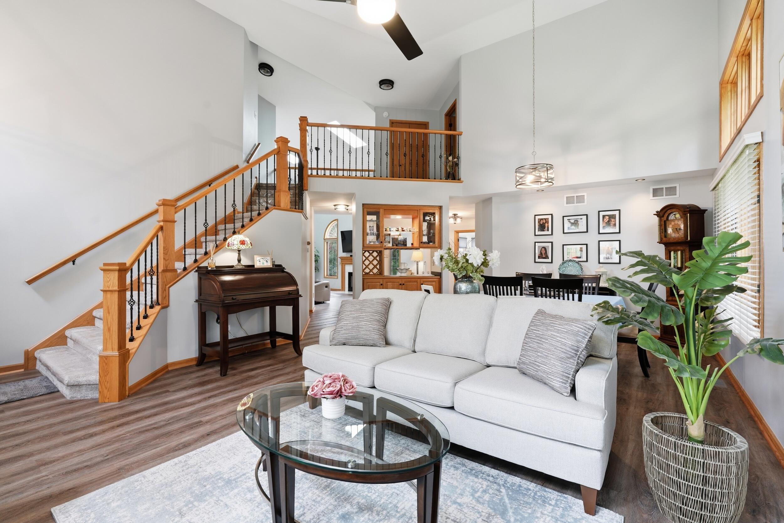 1442 Carriage Oaks Court, Dyer, IN 46311; Image #3