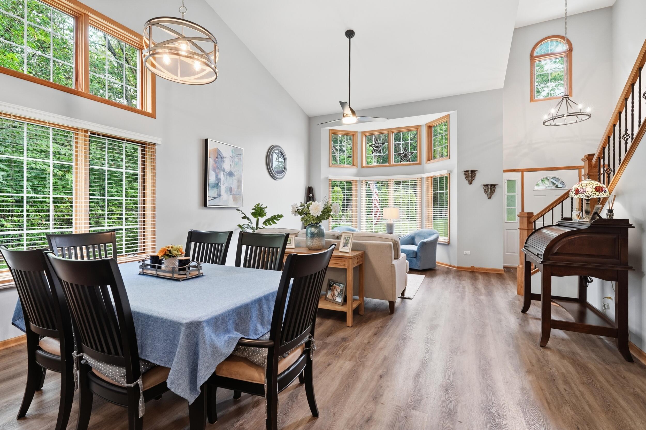 1442 Carriage Oaks Court, Dyer, IN 46311; Image #4