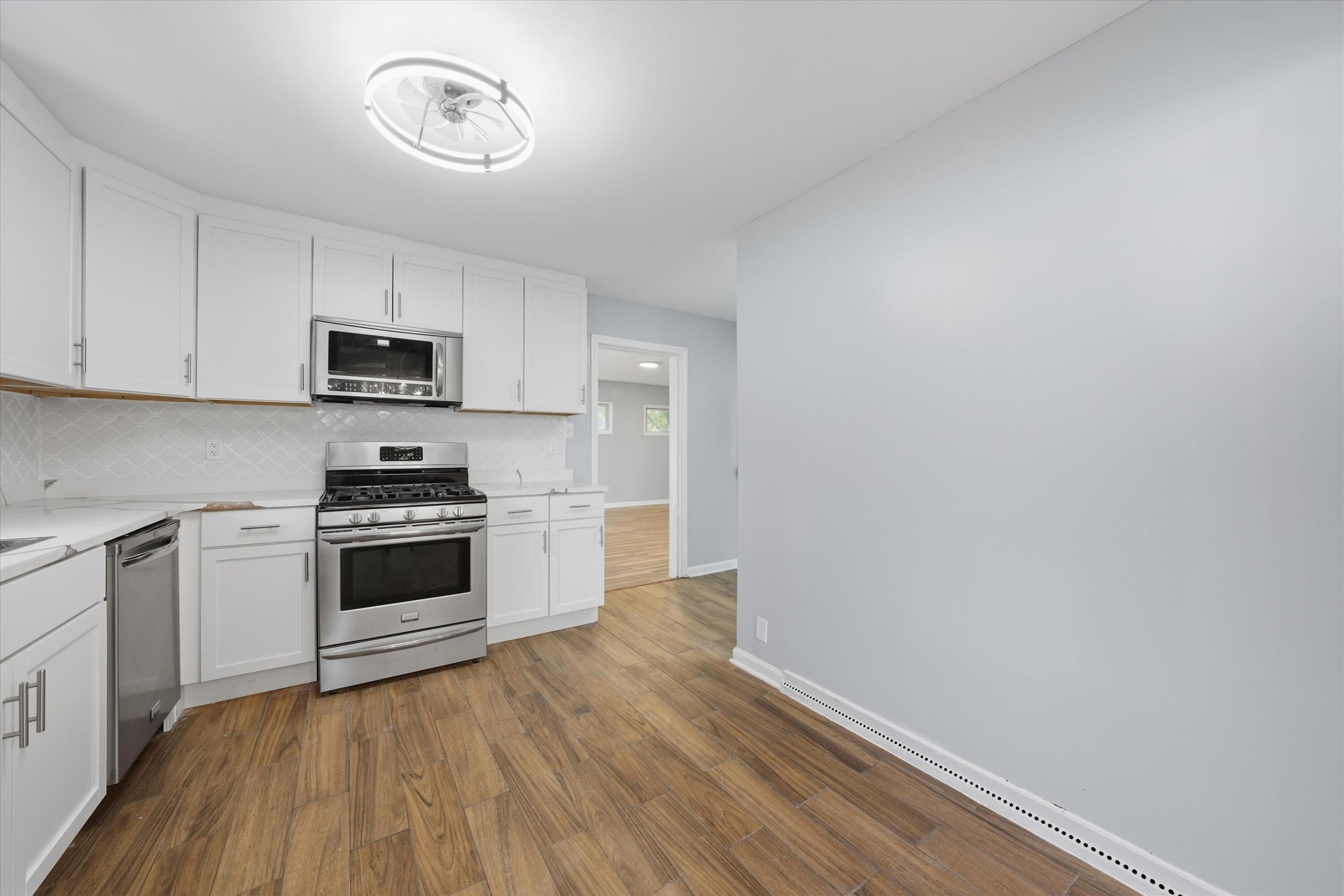 1020 E 61st Place, Merrillville, IN 46410; Image #7