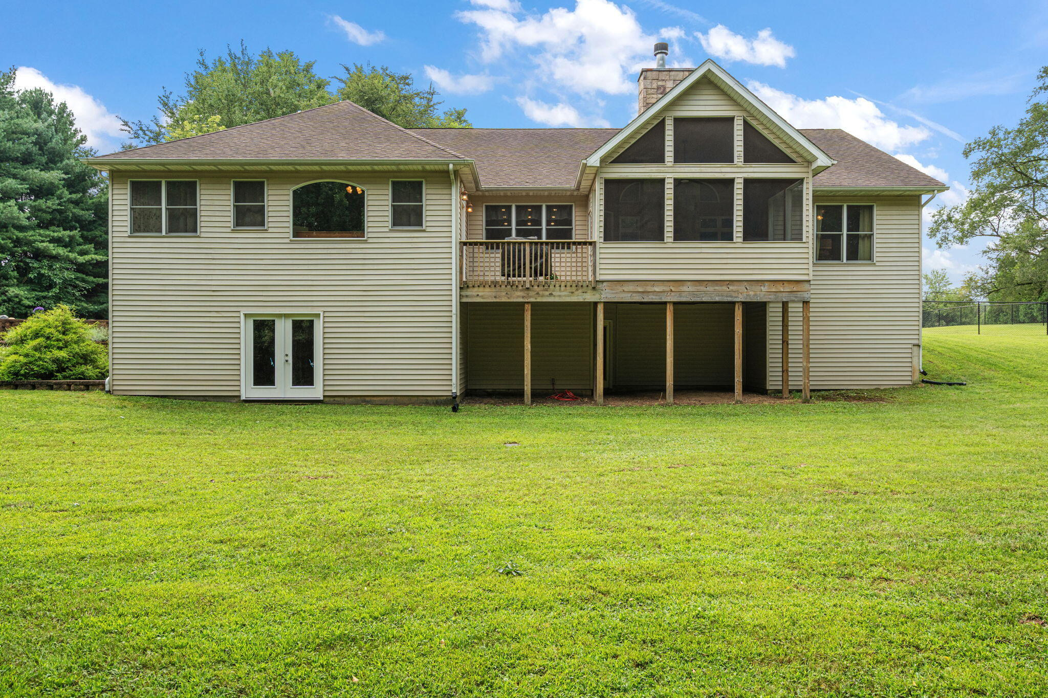 639 E Us Highway 6, Westville, IN 46391; Image #42