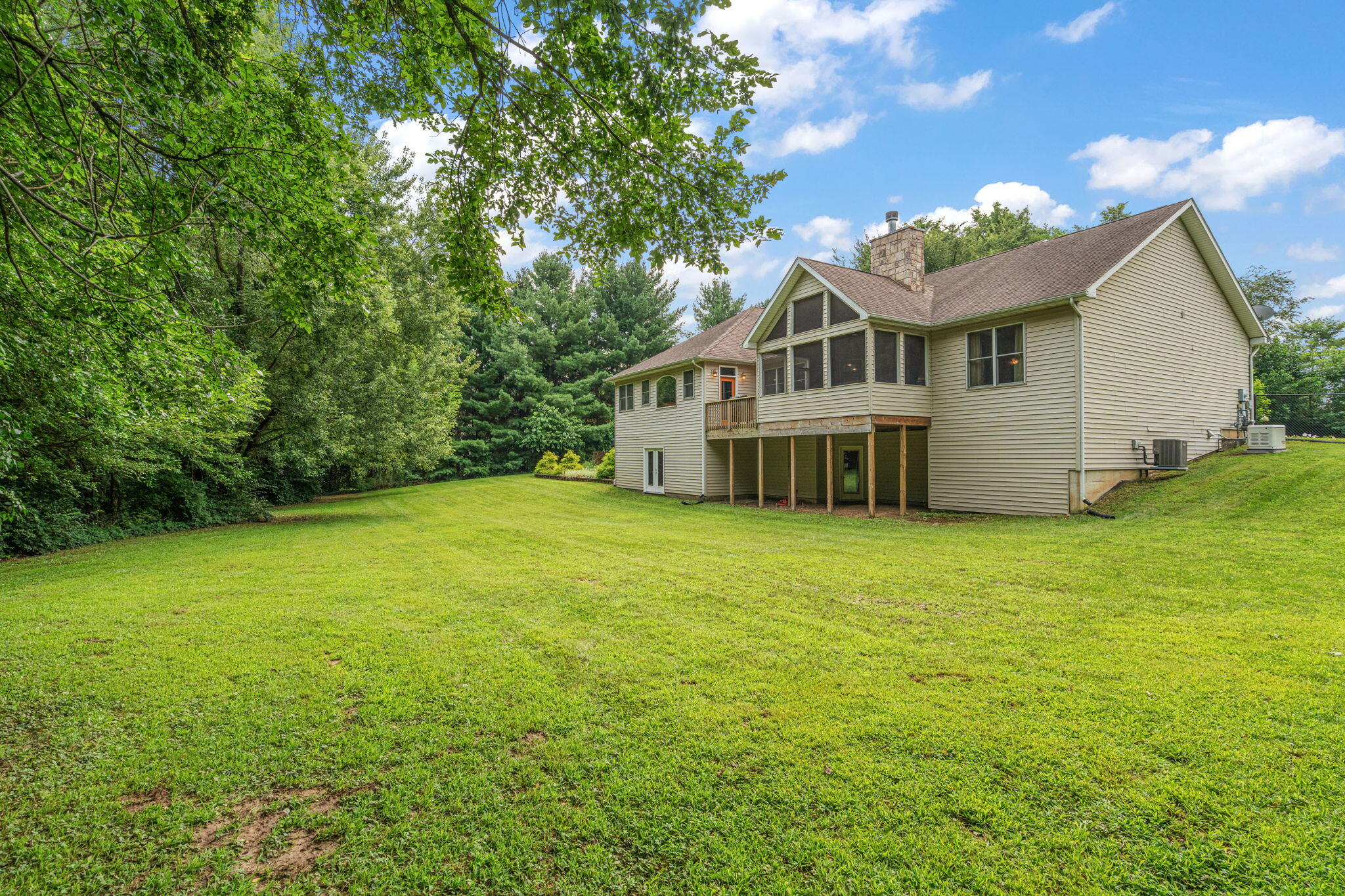639 E Us Highway 6, Westville, IN 46391; Image #47