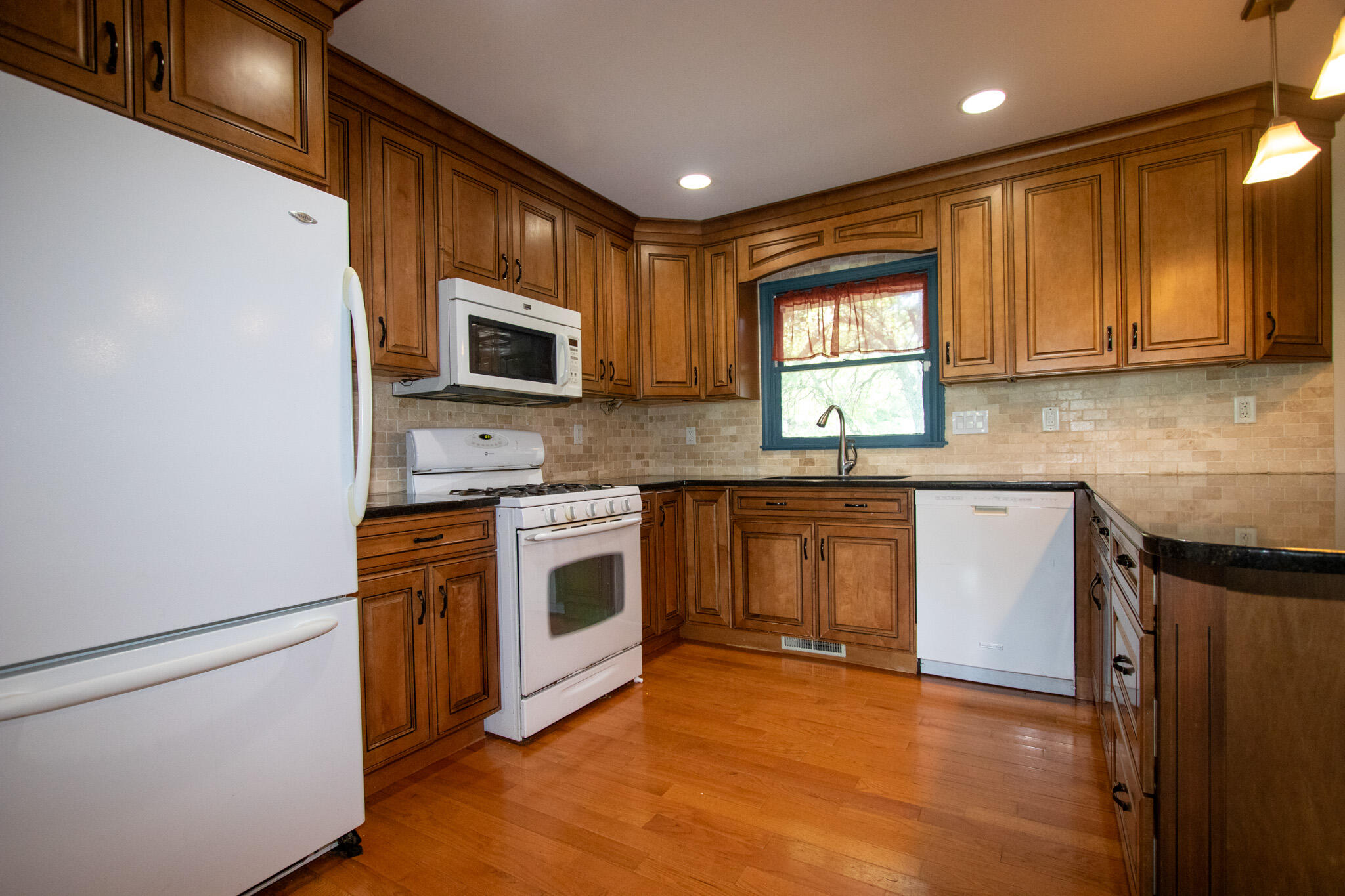 184 S 200 W, Valparaiso, IN 46385; Image #10