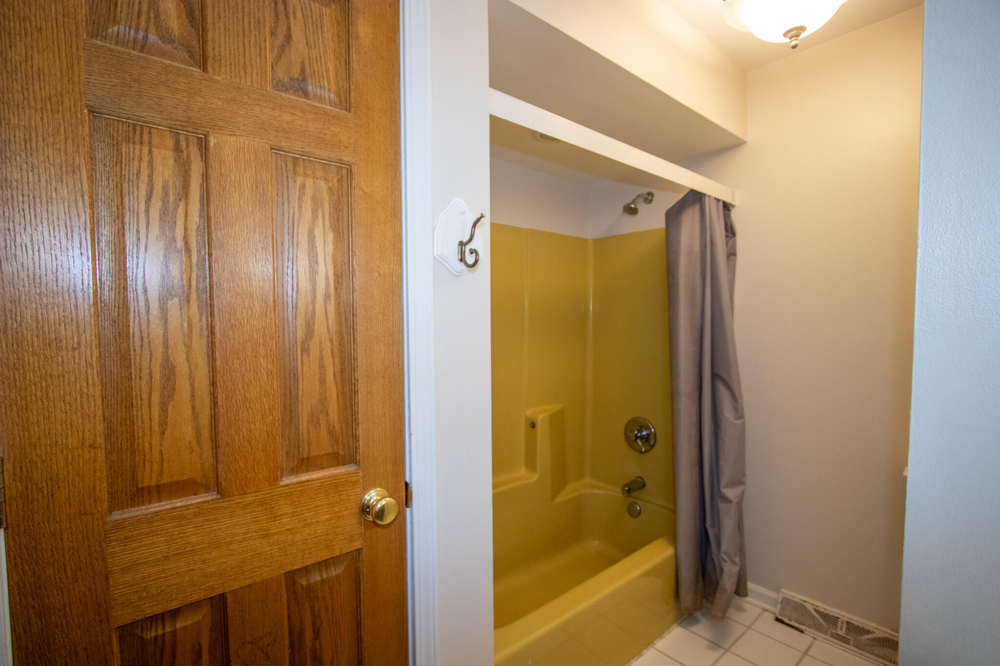 184 S 200 W, Valparaiso, IN 46385; Image #28