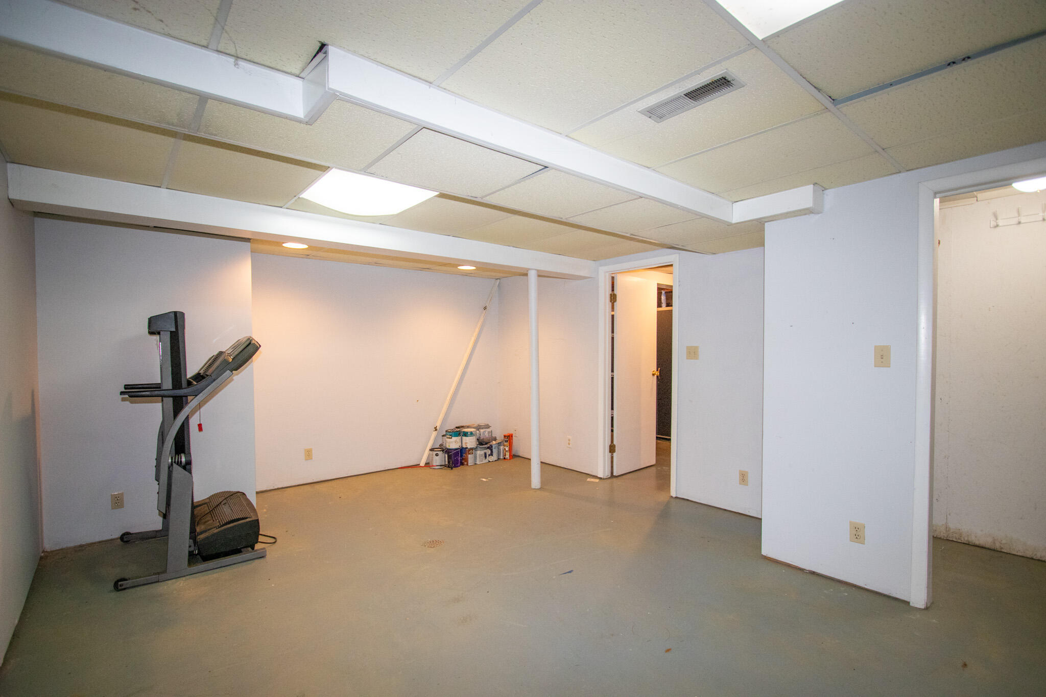 184 S 200 W, Valparaiso, IN 46385; Image #41