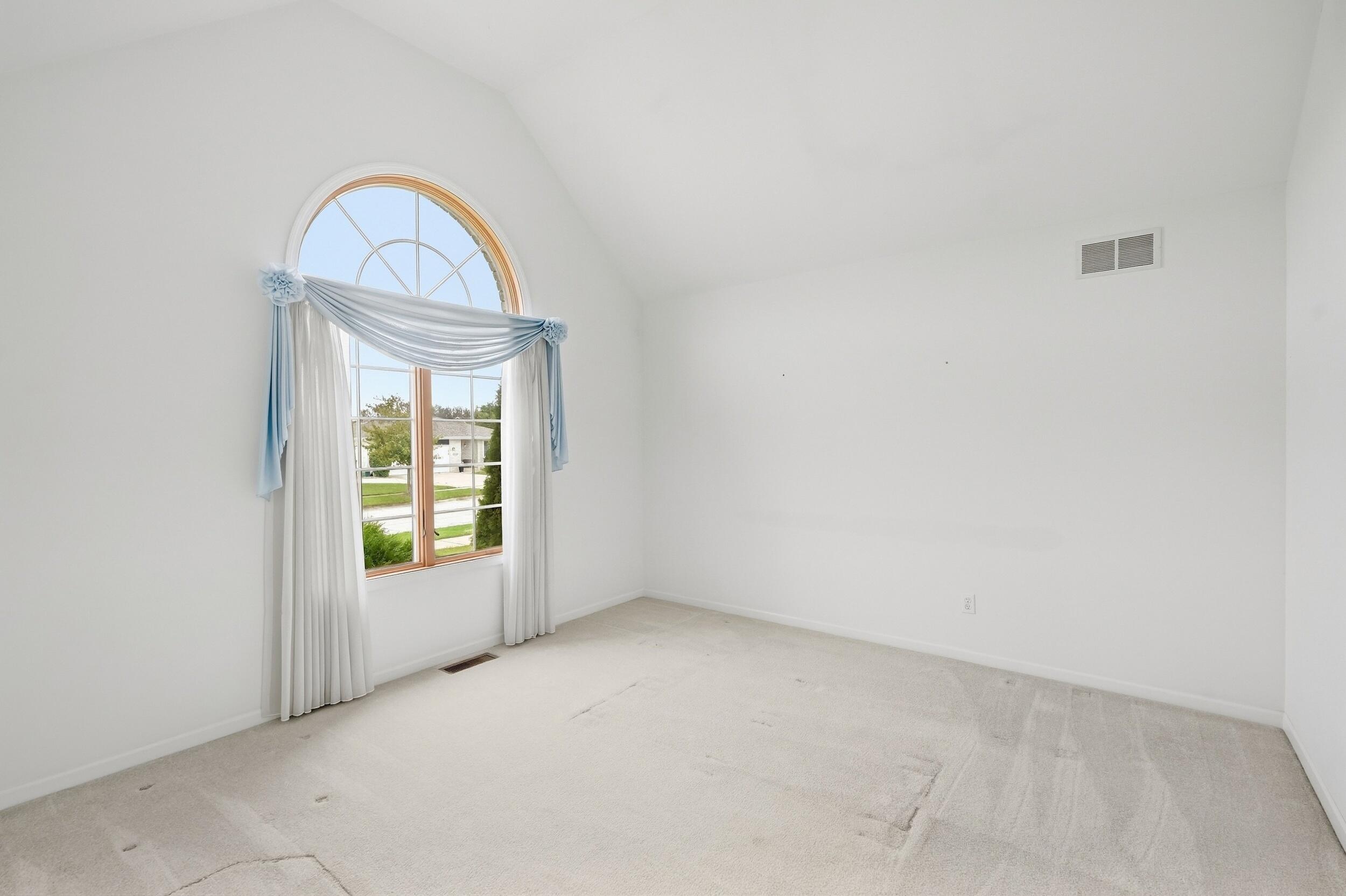 2636 Lancelot Lane, Dyer, IN 46311; Image #15