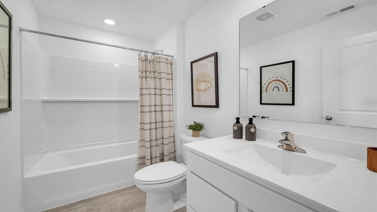 492 Cressmoor Boulevard, Hobart, IN 46342; Image #12