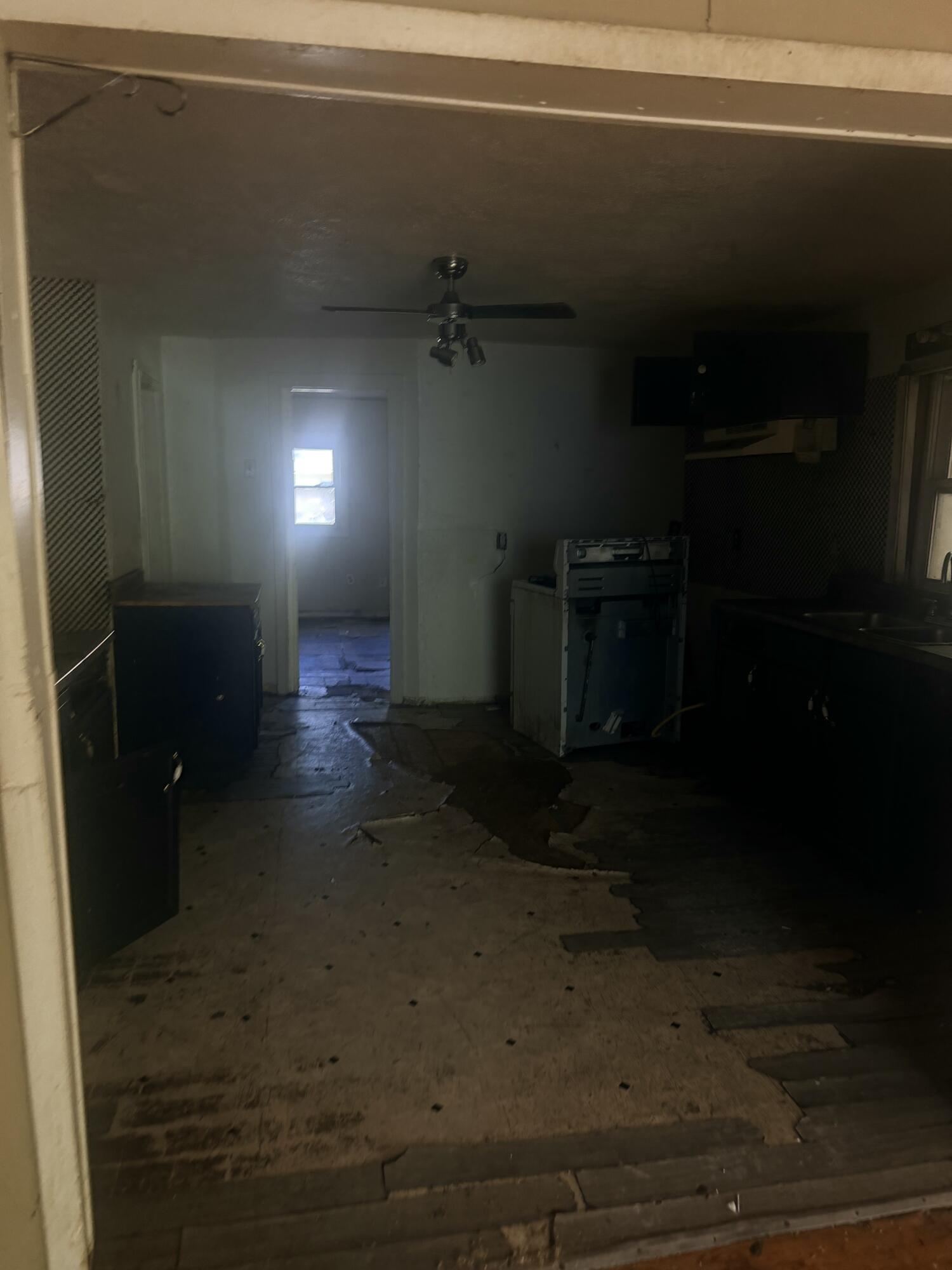 525 N Arnolda Avenue, Indianapolis, IN 46222; Image #9