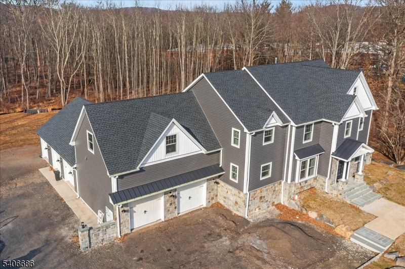 759 Mechlin Corner Rd.