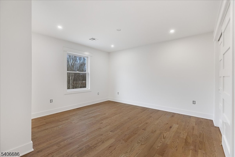759 Mechlin Corner Rd.