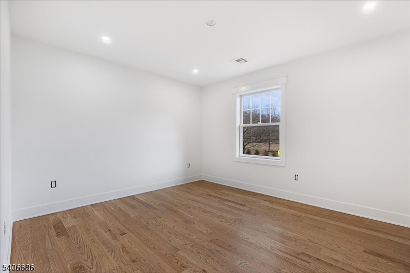 759 Mechlin Corner Rd.