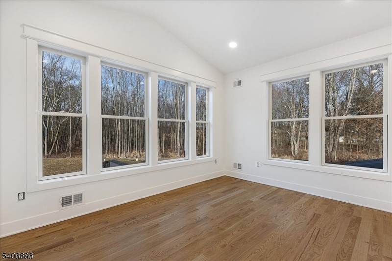 759 Mechlin Corner Rd.