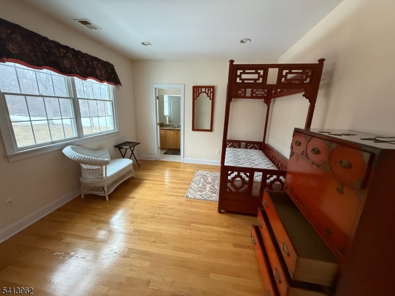 6 Trout Brook Ct