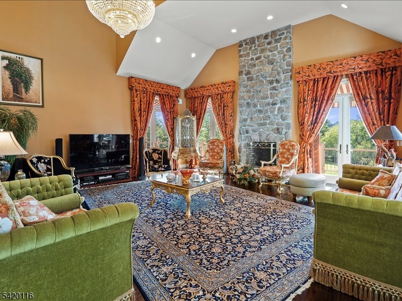 406 Caruso Ct