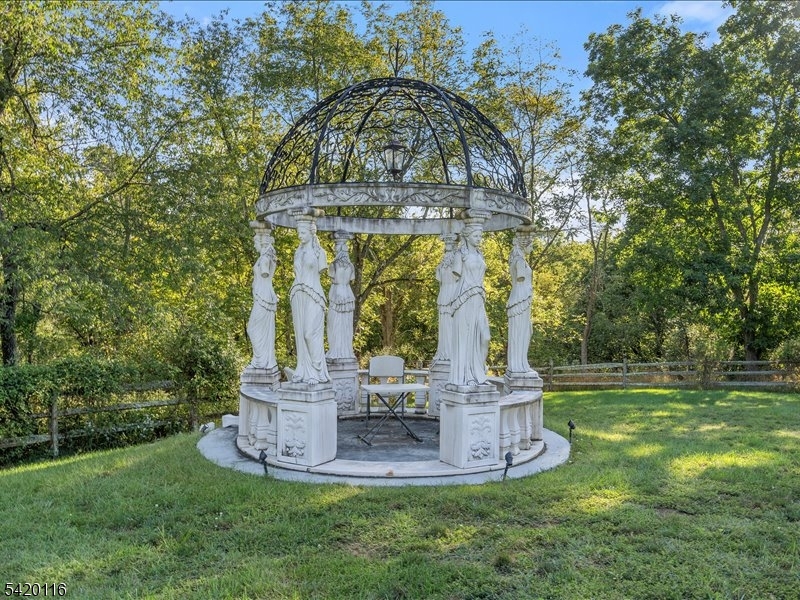 406 Caruso Ct