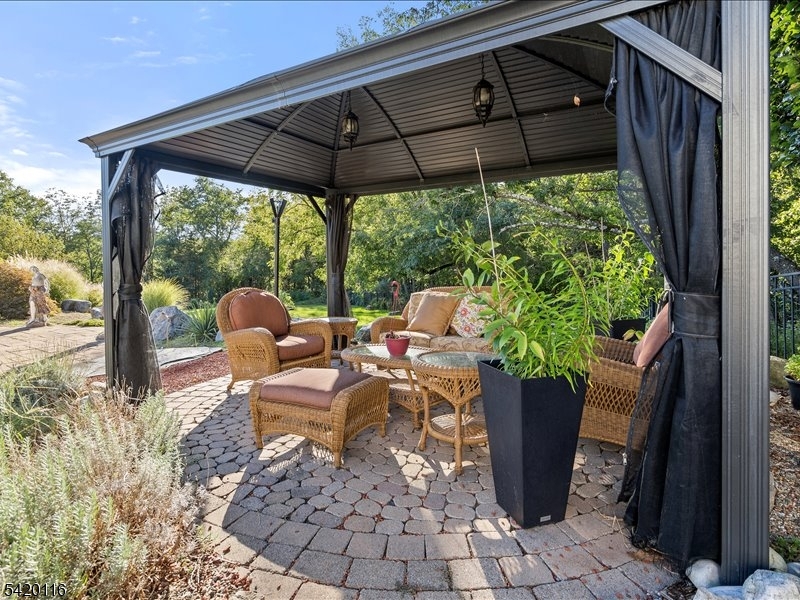 406 Caruso Ct