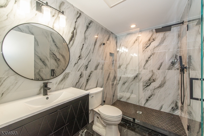 24 Cliffside Dr