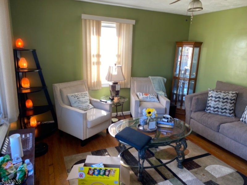 289 Sherwood Ave