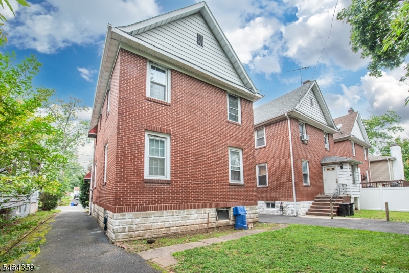 481 Jefferson Ave