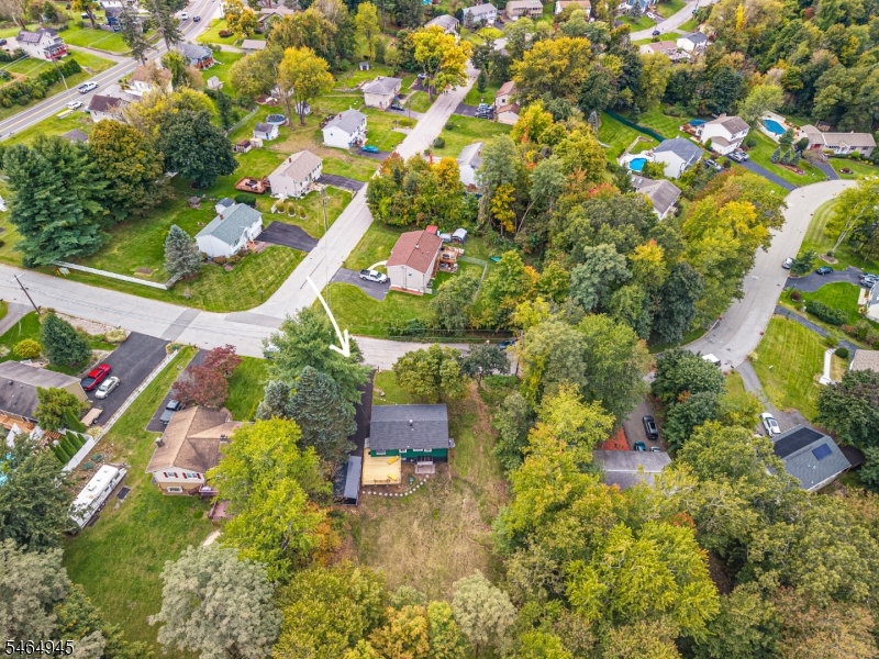 7 Fox Hill Dr