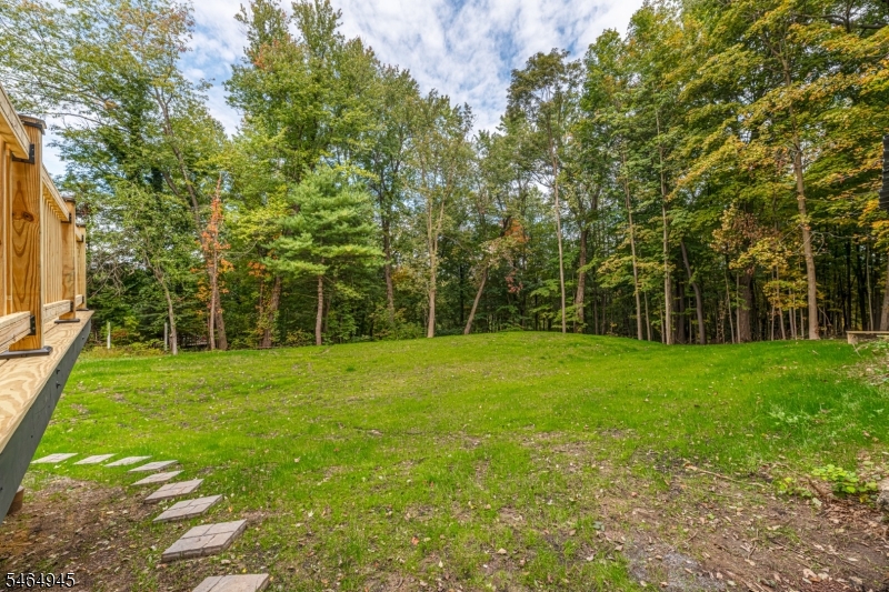 7 Fox Hill Dr